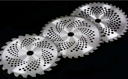 The use and maintenance of the saw blades