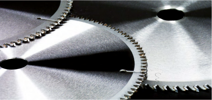 The use and maintenance of the saw blades